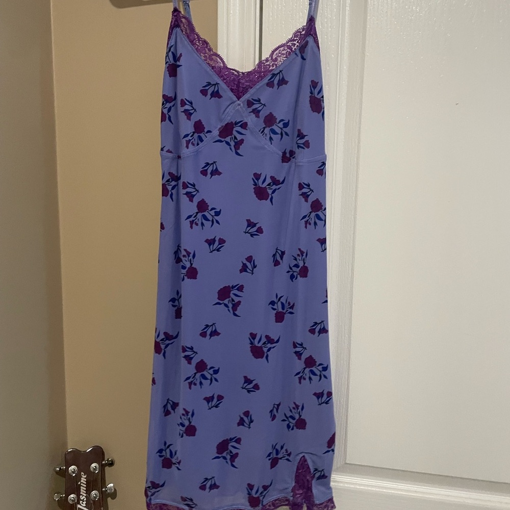 Floral Purple Lace Trim Nightgown